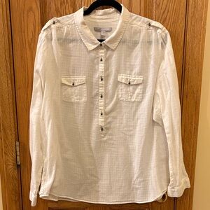 Old Navy Cream Long Sleeve Shirt